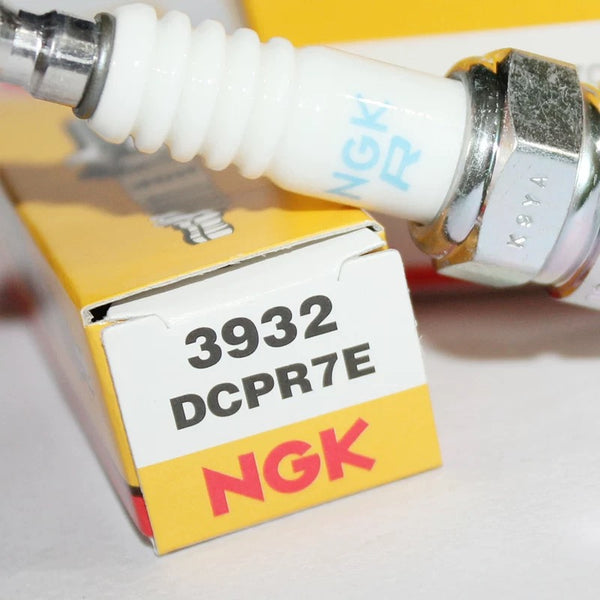 Spark Plug set, Mitsubishi Pajero Junior, Jr 1.1i, NGK DCPR7E